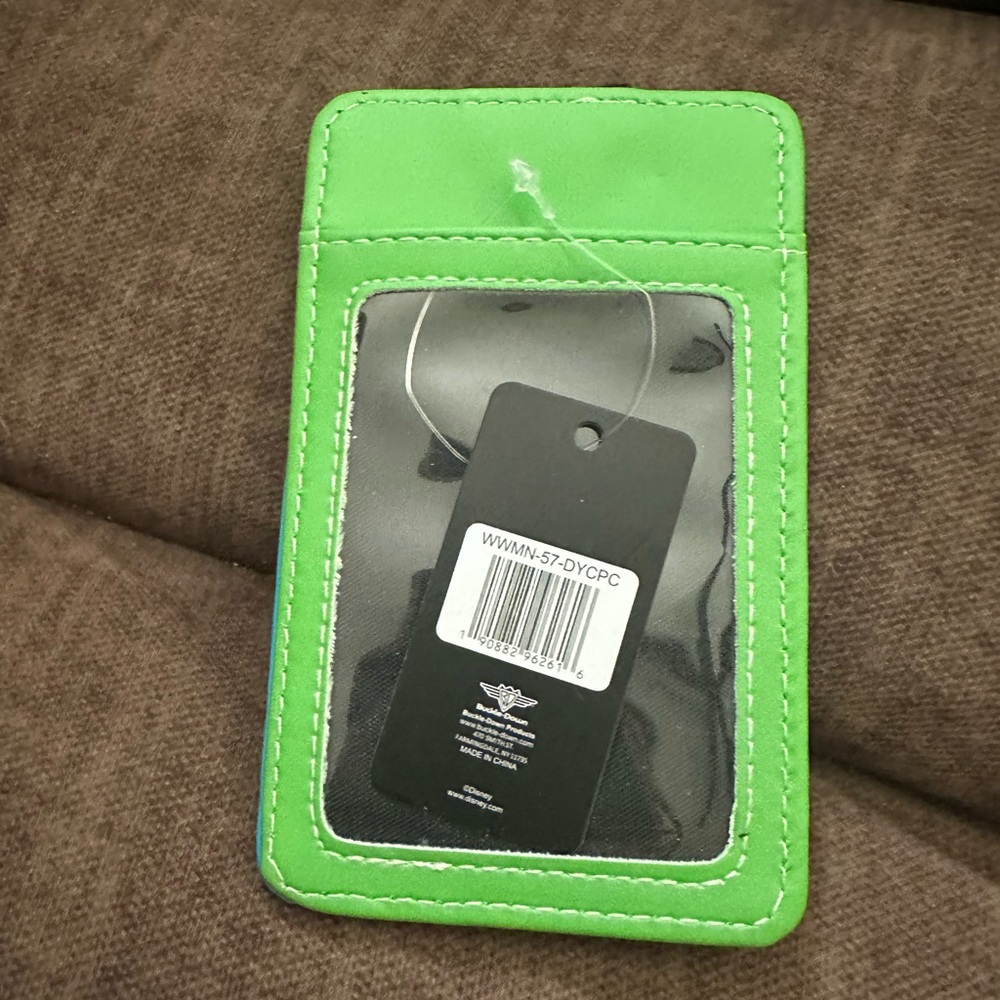 Disney Goofy Card Holder - Picture 2 of 2